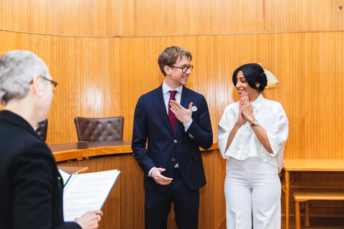 Fotograf på borgerlig vigsel i Rådhuset Göteborg