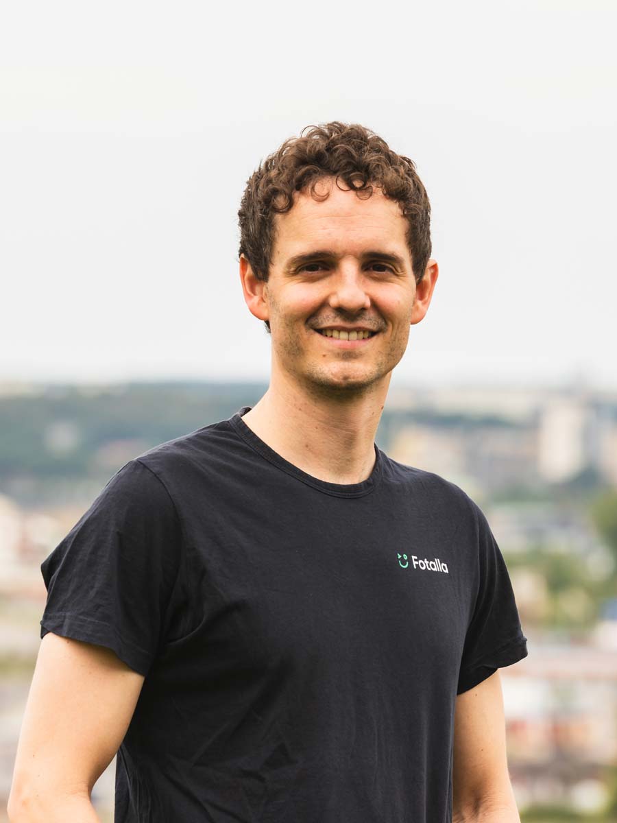 Porträttbild av fotografen Diego