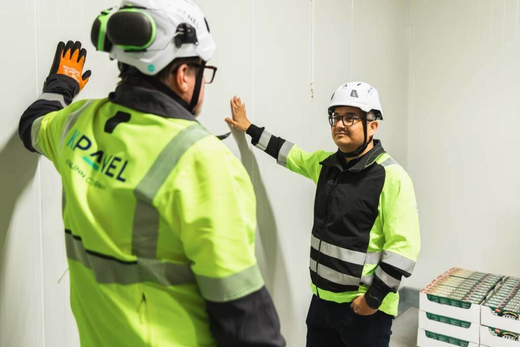 Företagsbilder ute i pågående verksamhet, skapa ert bildmaterial mitt i vardagen med en professionell fotograf i Göteborg