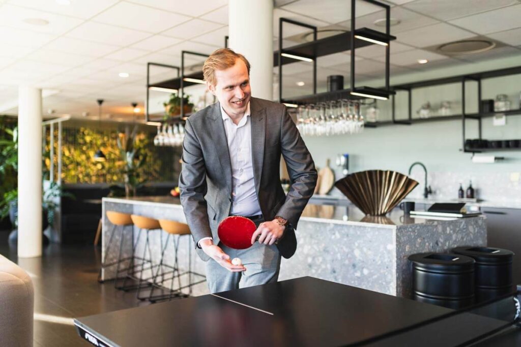 Content creation, företagsbilder för sociala medier som visar företagskulturen på arbetsplatsen