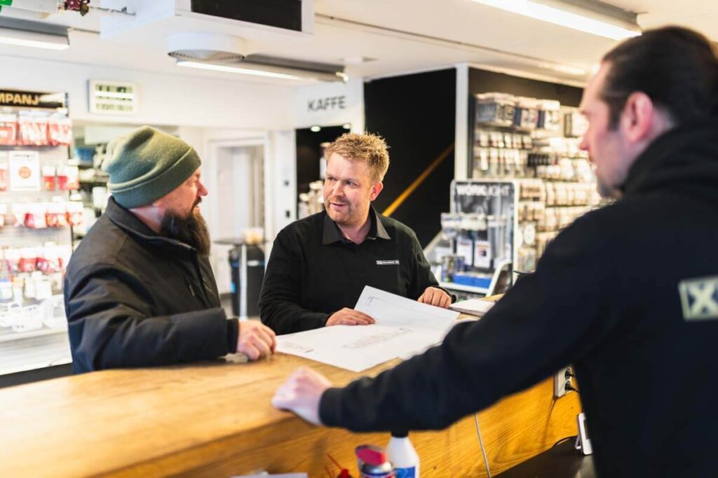 Företagsbilder i butik, skapa bildmaterial för sociala medier med en fotograf