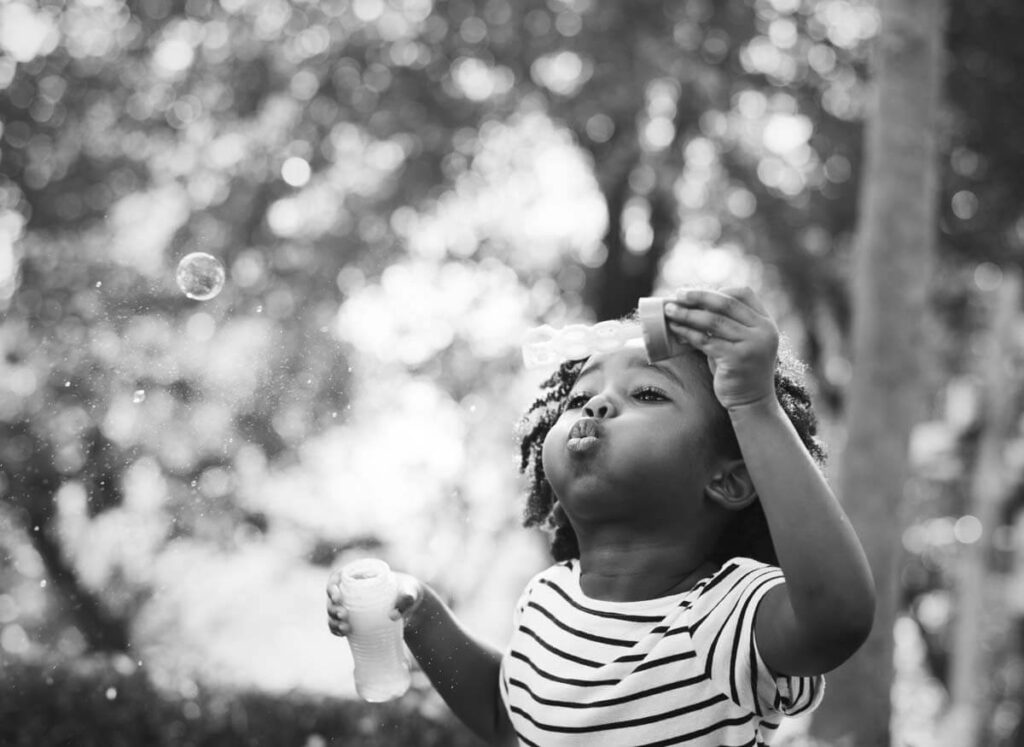 Svartvita bilder från en fotografering.