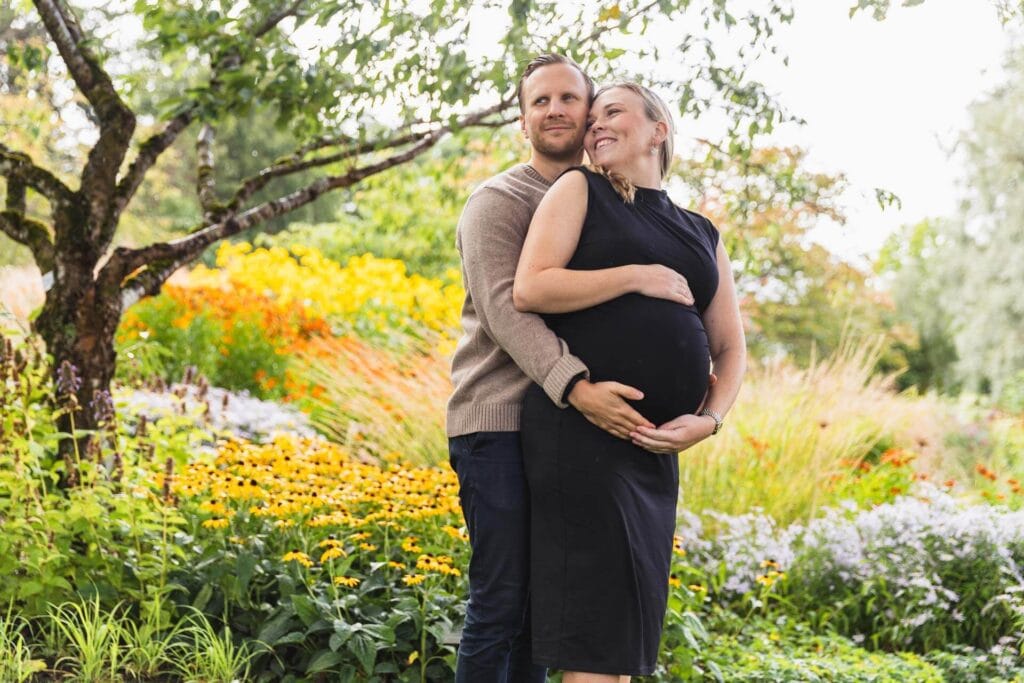Gravidfotografering i Botaniska Trädgården Göteborg